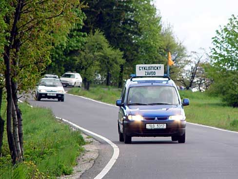 Automobilový předvoj